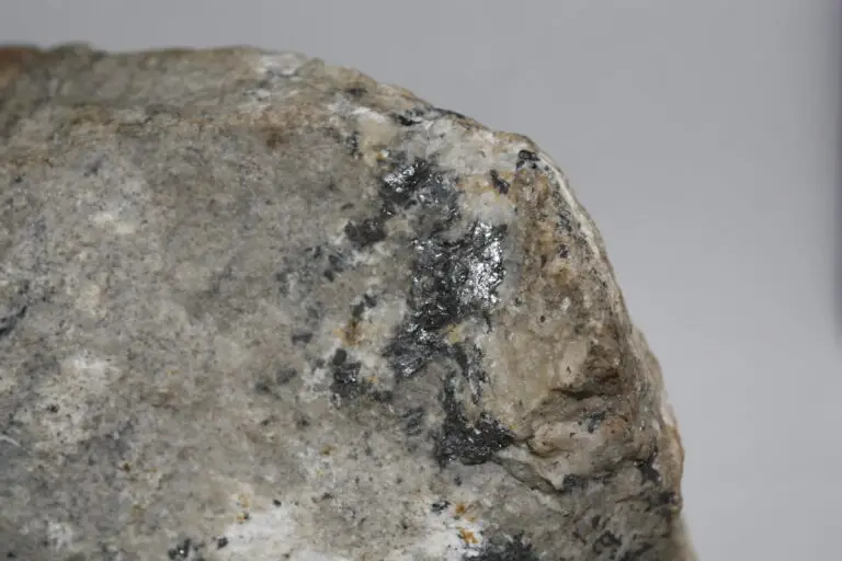 Molibdenita diseminada. Colección Geodepósitos.